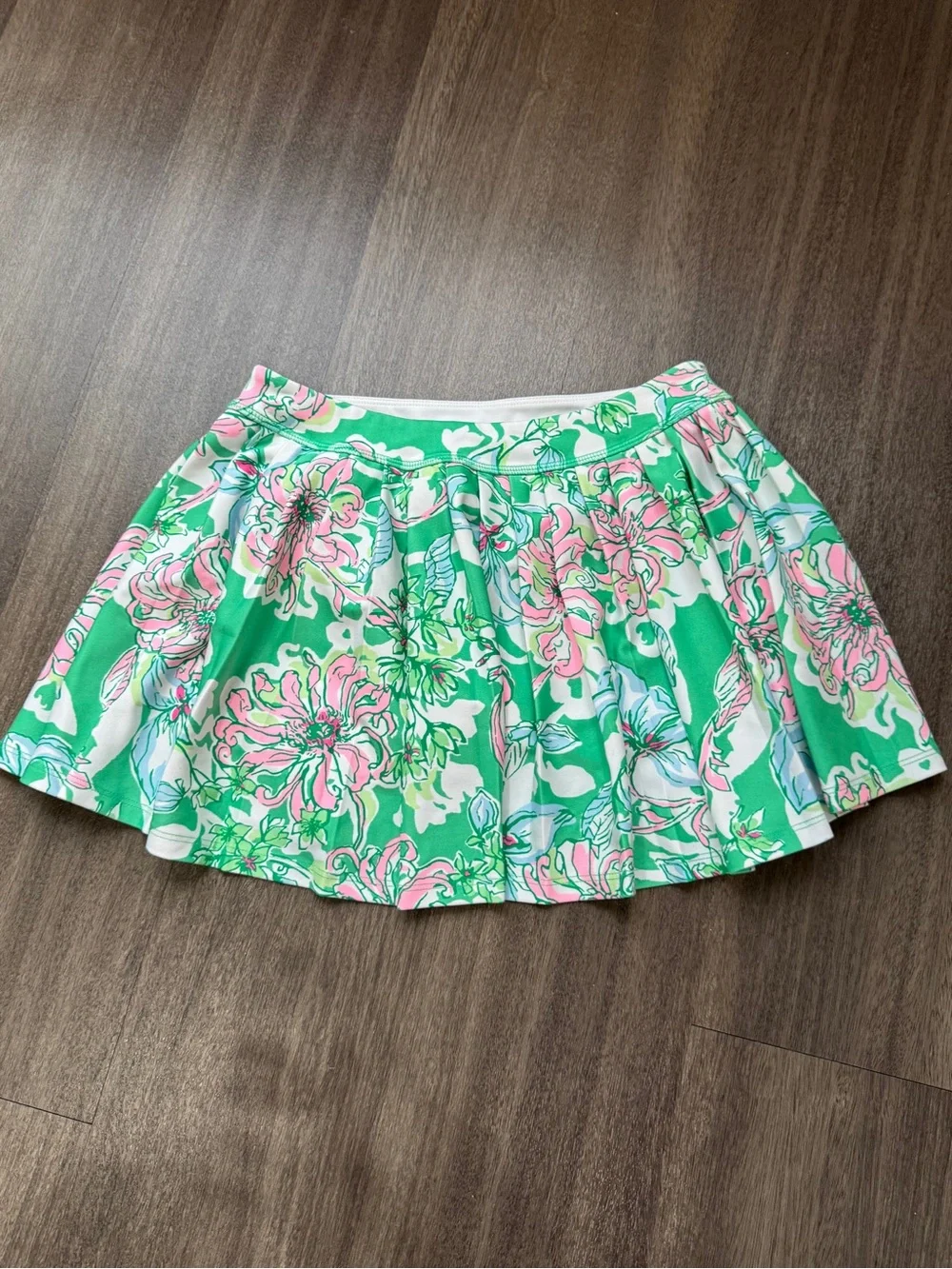 Lilly Pulitzer Green and Pink Floral Flared Skirt 🚨 kids size L or women size xs